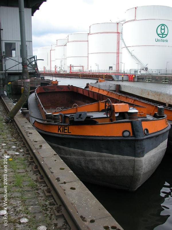 westhafen-schiffe_0003